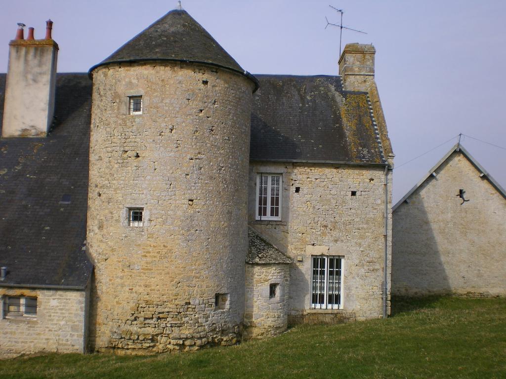 Ferme Manoir La Fiere Bed & Breakfast Sainte-Mère-Église Exterior foto