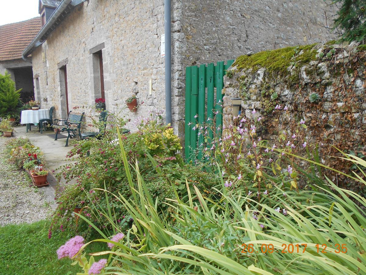 Ferme Manoir La Fiere Bed & Breakfast Sainte-Mère-Église Exterior foto