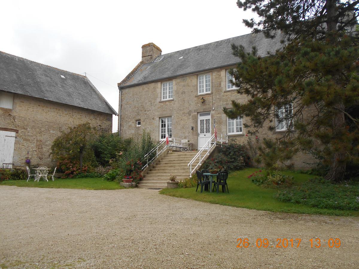 Ferme Manoir La Fiere Bed & Breakfast Sainte-Mère-Église Exterior foto