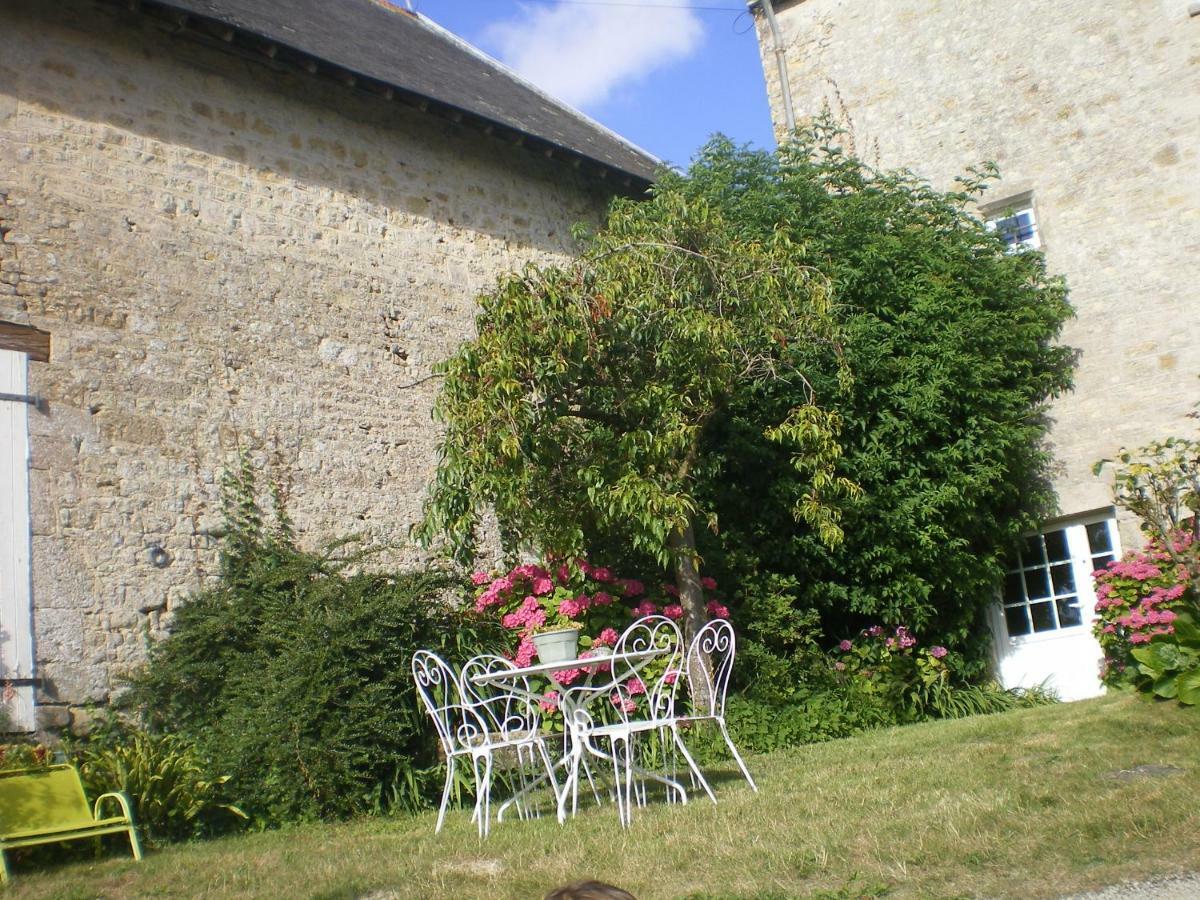 Ferme Manoir La Fiere Bed & Breakfast Sainte-Mère-Église Exterior foto
